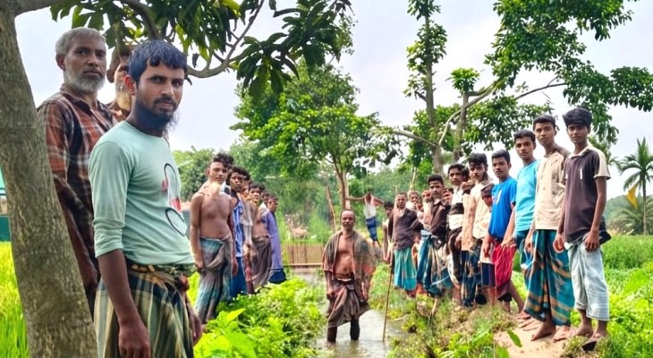 ঈশ্বরগঞ্জে ২০০ বছরের খাল ভরাট, জলাবদ্ধতায় বিপাকে কৃষক
